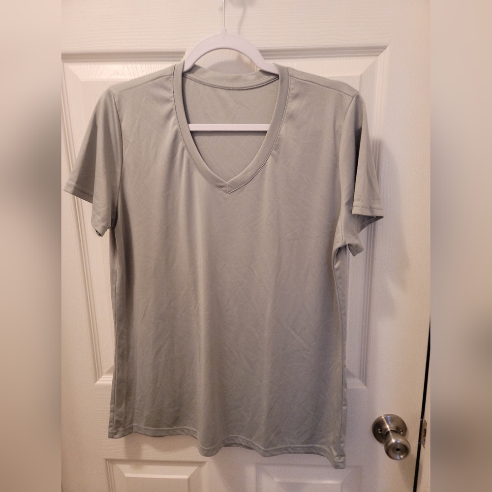 2 athletic tees